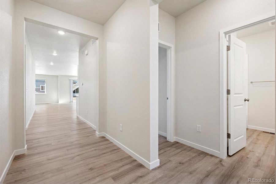 Spacious, unfurnished interior of a new home in The Aurora Highlands, Aurora (Image 13).