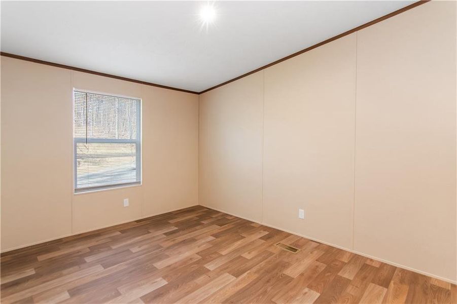Spacious, unfurnished interior of a new home in , Talking Rock (Image 36).
