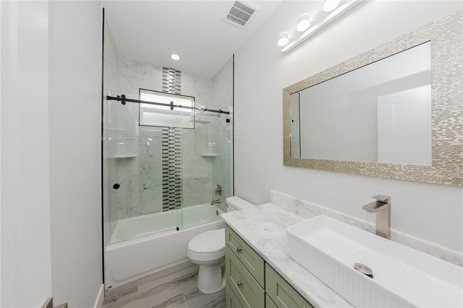 Furnished interior view inside a new home in , Eustis (Image 7).