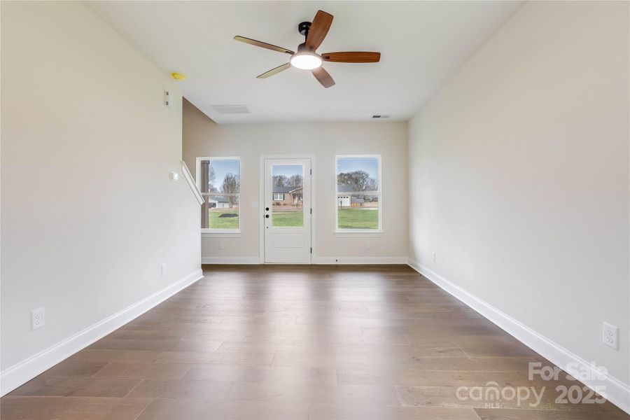 Spacious, unfurnished interior of a new home in , Kings Mountain (Image 12).