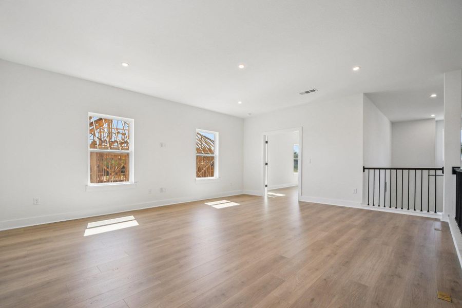 Spacious, unfurnished interior of a new home in , Round Rock (Image 37).