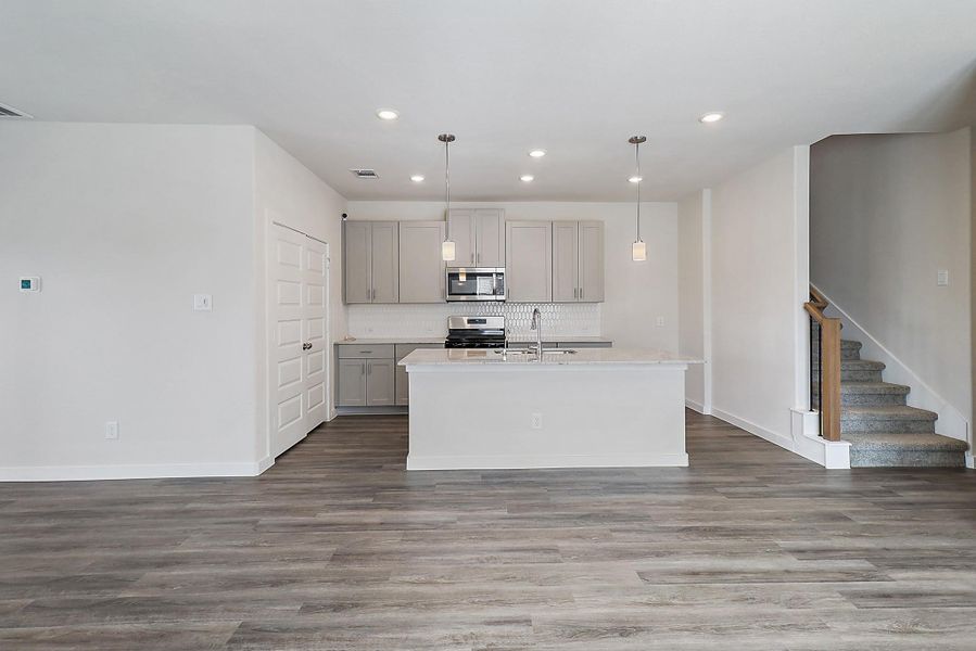 Image 24 of a home in Heights of Barbers Hill.