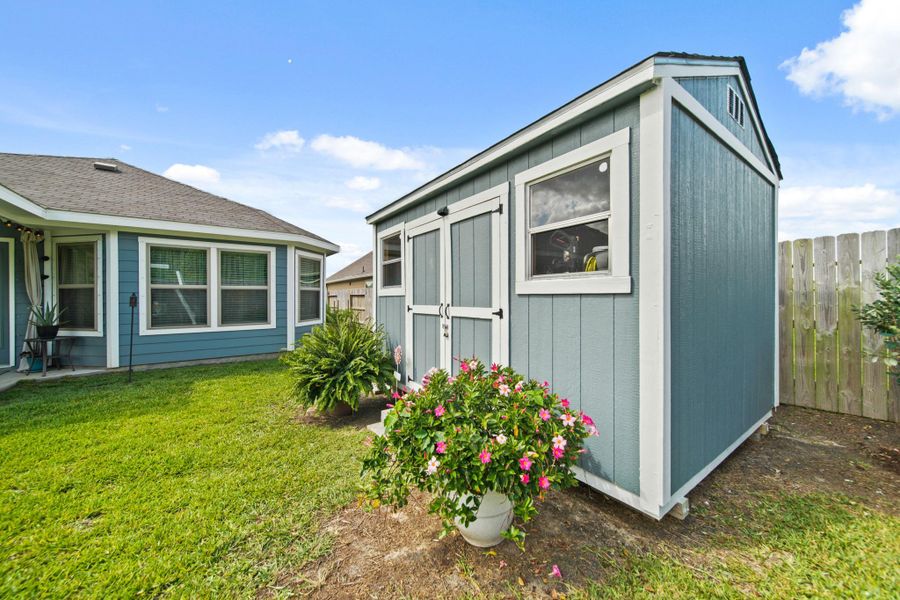 Image 24 of a home in Mustang Crossing.