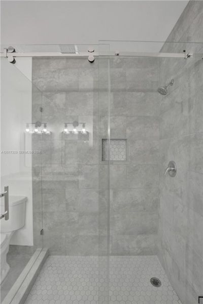 Close-up of interior finishes inside a home in , Fort Lauderdale (Image 18).