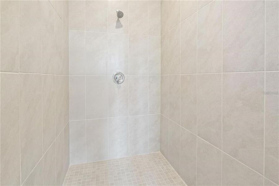 Close-up of interior finishes inside a home in Marion Oaks, Ocala (Image 11).