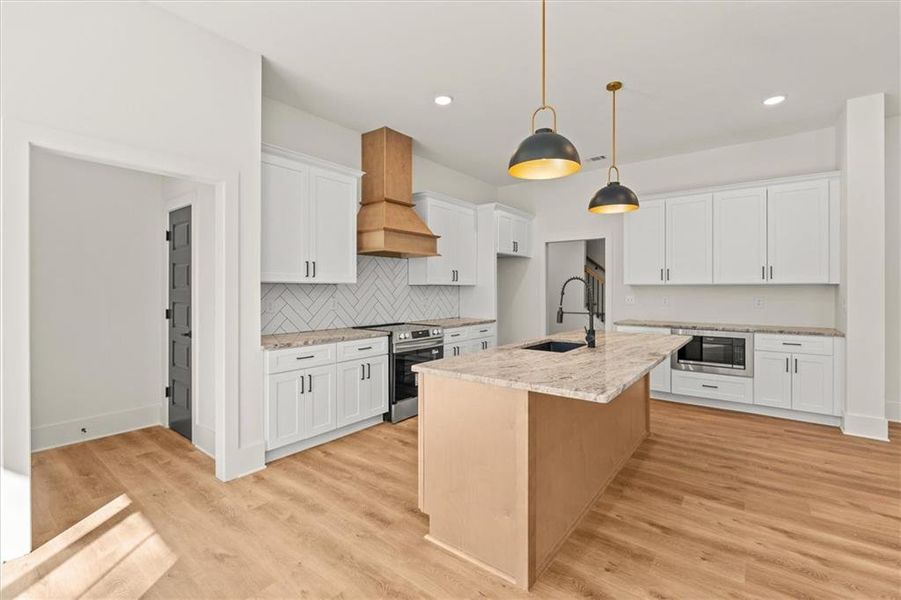 Furnished interior view inside a new home in , Carrollton (Image 10). Furnished interior view inside a new home in , Carrollton (Image 10).