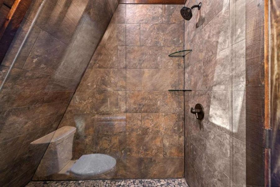 Close-up of interior finishes inside a home in , McCaysville (Image 20).
