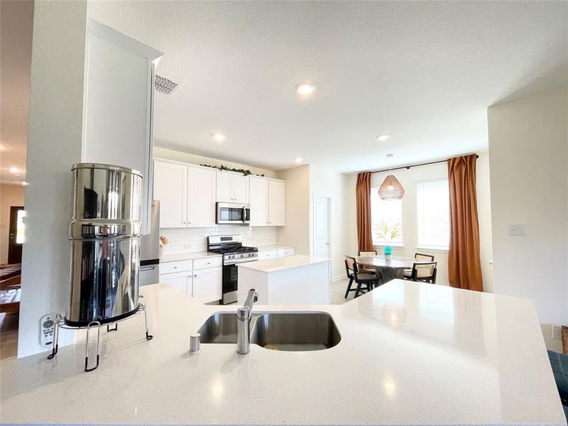 Furnished interior view inside a new home in Reatta Ridge: Classic Collection, Justin (Image 24). Furnished interior view inside a new home in Reatta Ridge: Classic Collection, Justin (Image 24).