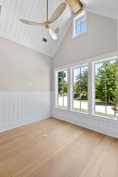 Spacious, unfurnished interior of a new home in , Charleston (Image 54).