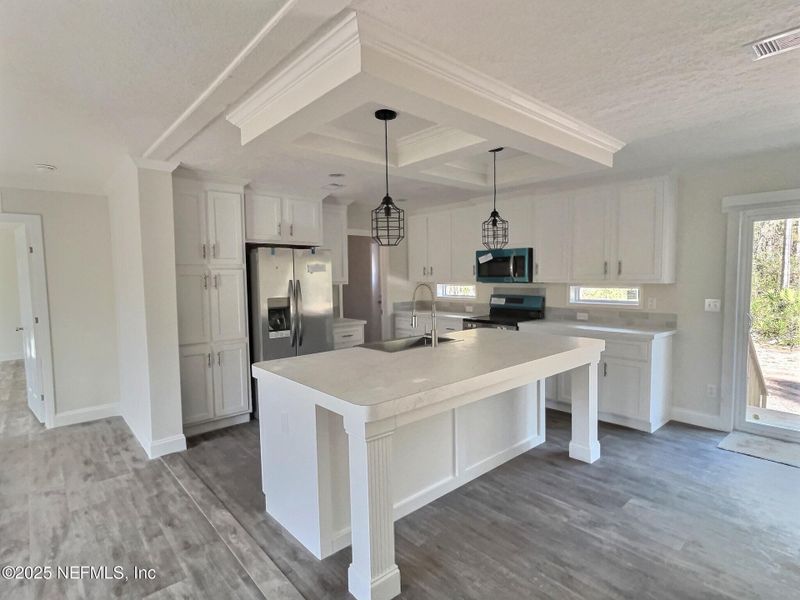 Furnished interior view inside a new home in , Palatka (Image 9).