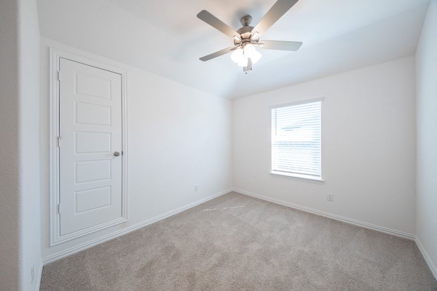 Spacious, unfurnished interior of a new home in Verandah, Royse City (Image 25). Spacious, unfurnished interior of a new home in Verandah, Royse City (Image 25).
