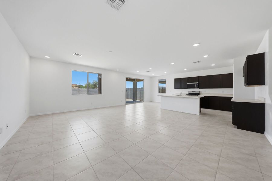 Representative unfurnished interior of a home built from the Pecan by Mattamy Homes in Baker Farms, Phoenix (Image 15).