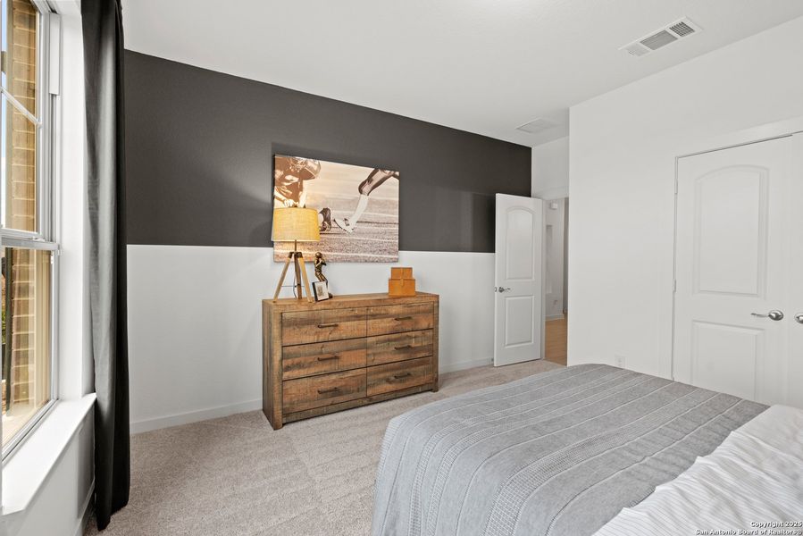 Furnished interior view inside a new home in Saddle Creek Ranch, Cibolo (Image 6). Furnished interior view inside a new home in Saddle Creek Ranch, Cibolo (Image 6).