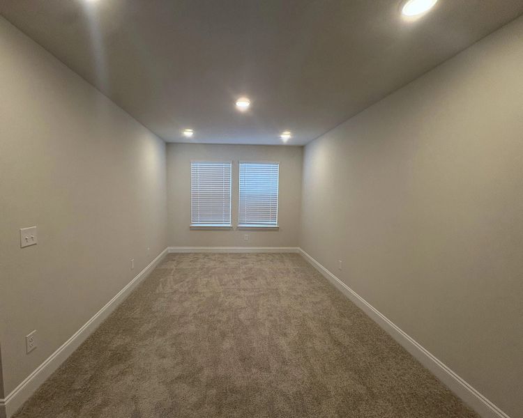 Spacious, unfurnished interior of a new home in Cades Bluff, Lebanon (Image 17).