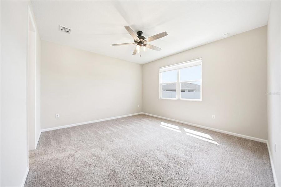 Spacious, unfurnished interior of a new home in , Haines City (Image 25).