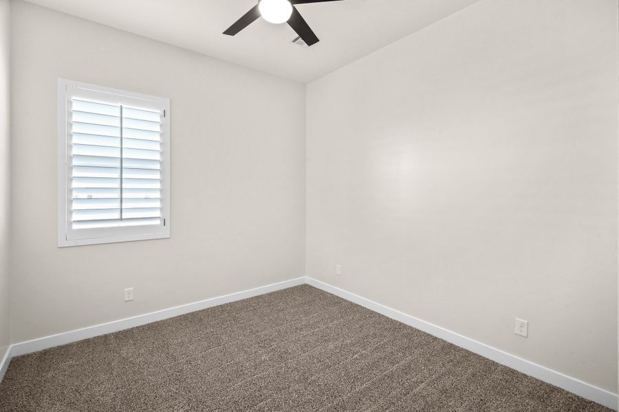 Spacious, unfurnished interior of a new home in Verdancia, El Paso (Image 35).