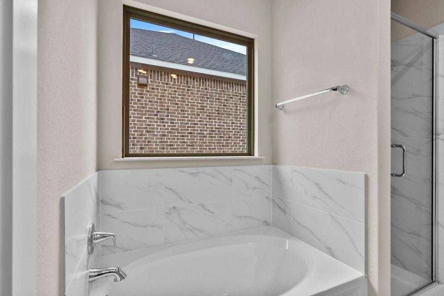 Close-up of interior finishes inside a home in Westridge Cove, Conroe (Image 13).