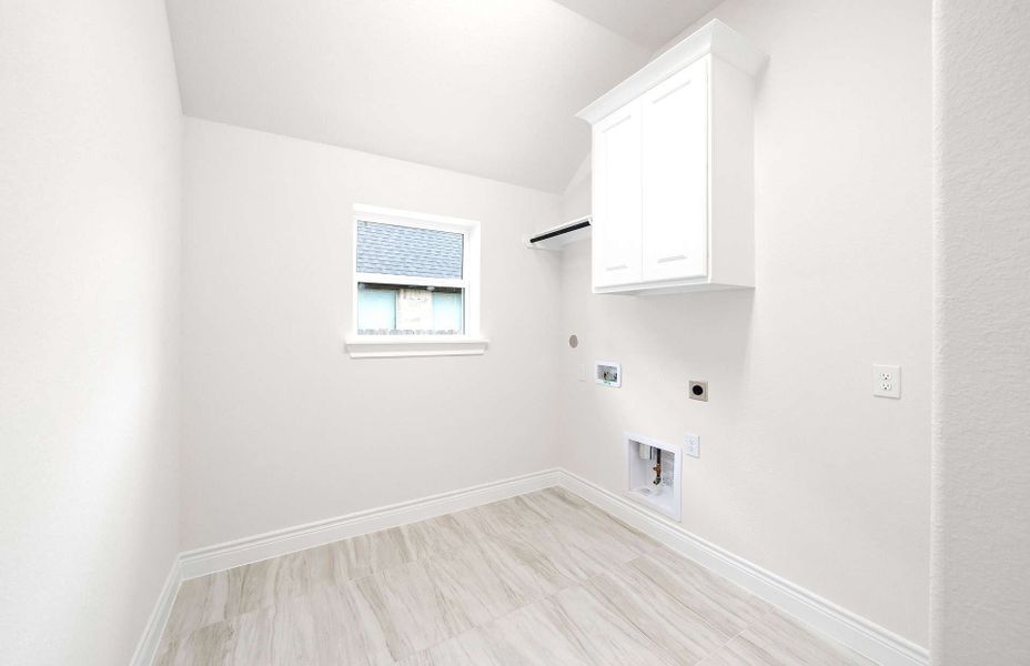 Representative unfurnished interior of a home built from the 2909AU by Ravenna Homes in Audubon 60′, Magnolia (Image 33).