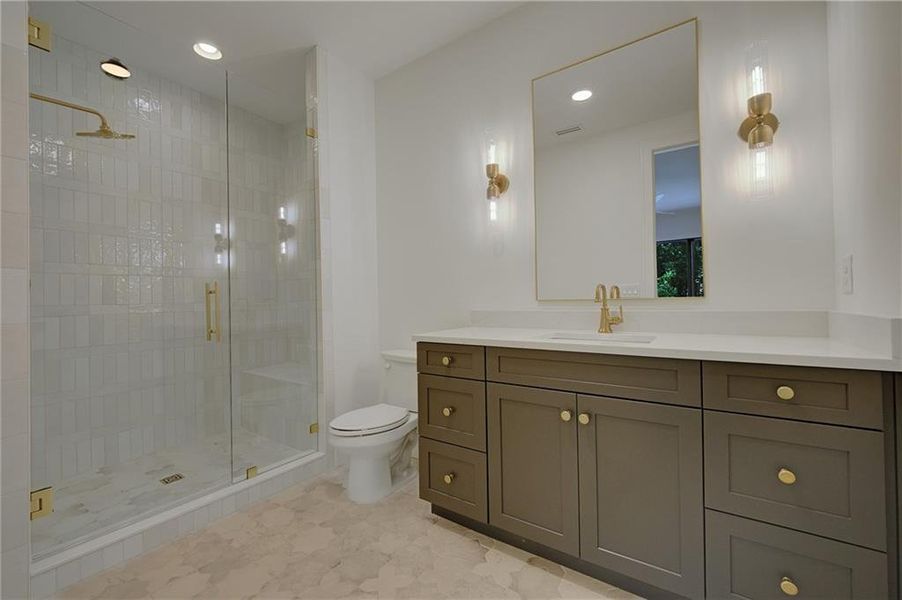 Furnished interior view inside a new home in , Alpharetta (Image 46).