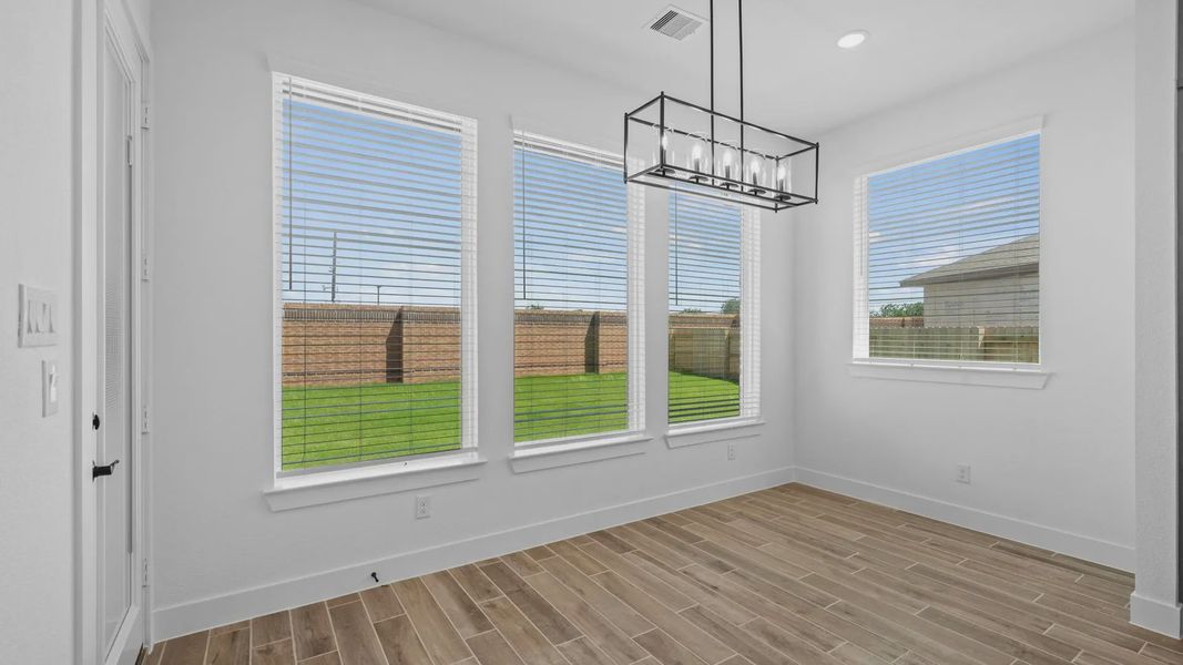Representative unfurnished interior of a home built from the Rivers by Chesmar Homes in Sofi Lakes, Katy (Image 18).