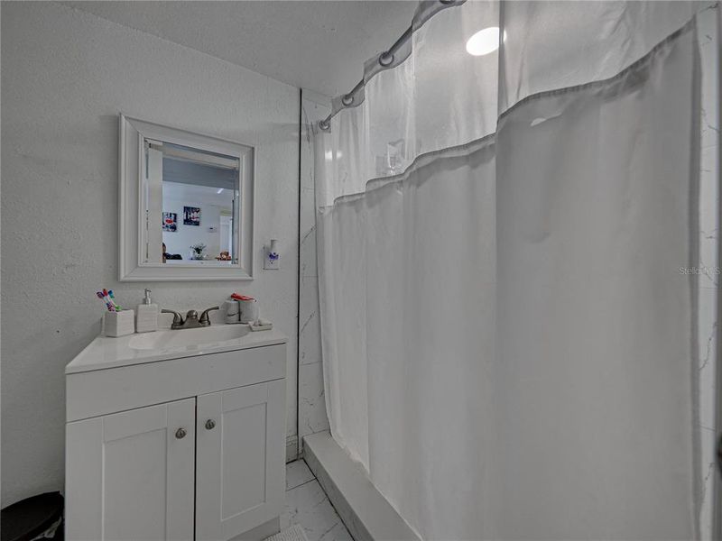 Furnished interior view inside a new home in , Lakeland (Image 9).