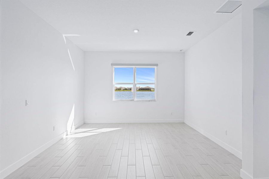 Spacious, unfurnished interior of a new home in , Port St. Lucie (Image 21).