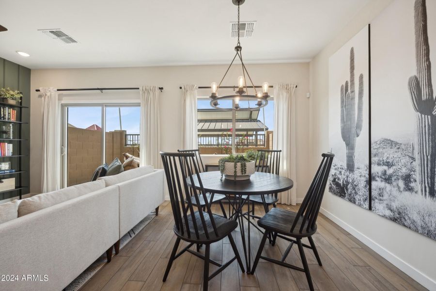 144979_17 North_Orion_Dining Area