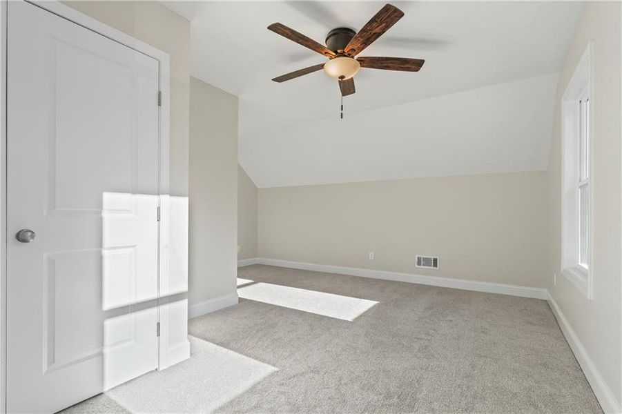 Spacious, unfurnished interior of a new home in , Gainesville (Image 62).