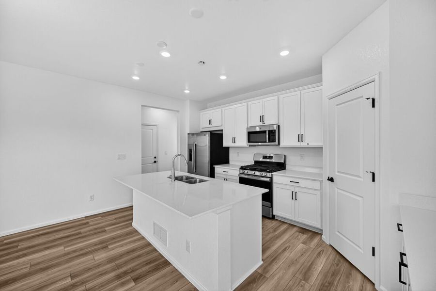 Furnished interior view inside a new home in Lake Bluff, Greeley (Image 5).