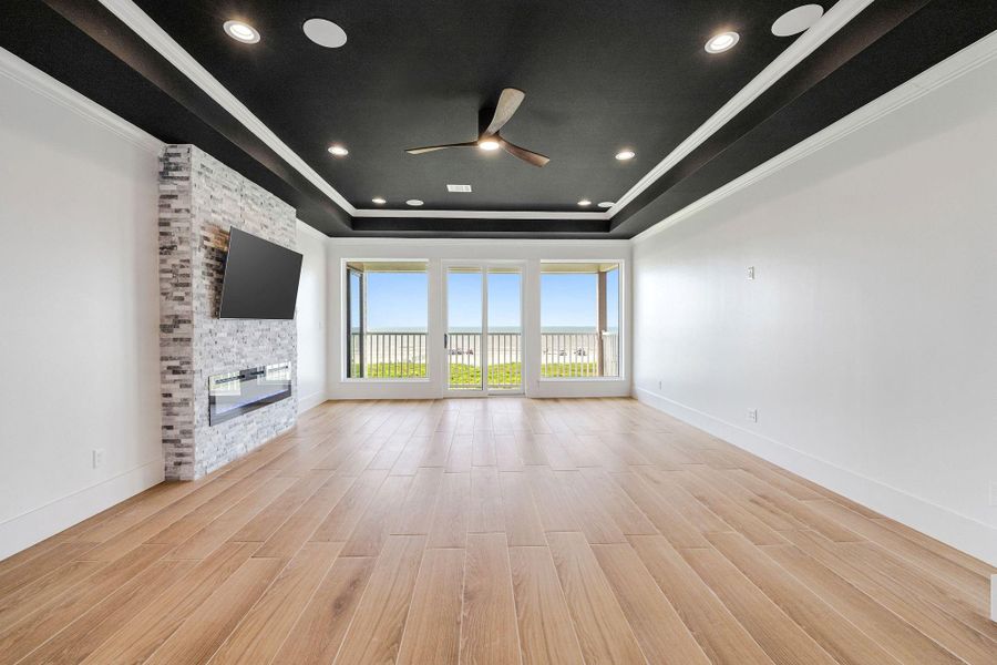 Spend time with your family or host movie night with views of the beach.