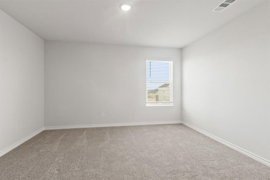Spacious, unfurnished interior of a new home in Retreat at Fossil Creek, Fort Worth (Image 12). Spacious, unfurnished interior of a new home in Retreat at Fossil Creek, Fort Worth (Image 12).