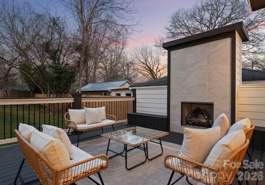 Exterior details and patio area of a home in , Charlotte (Image 4).