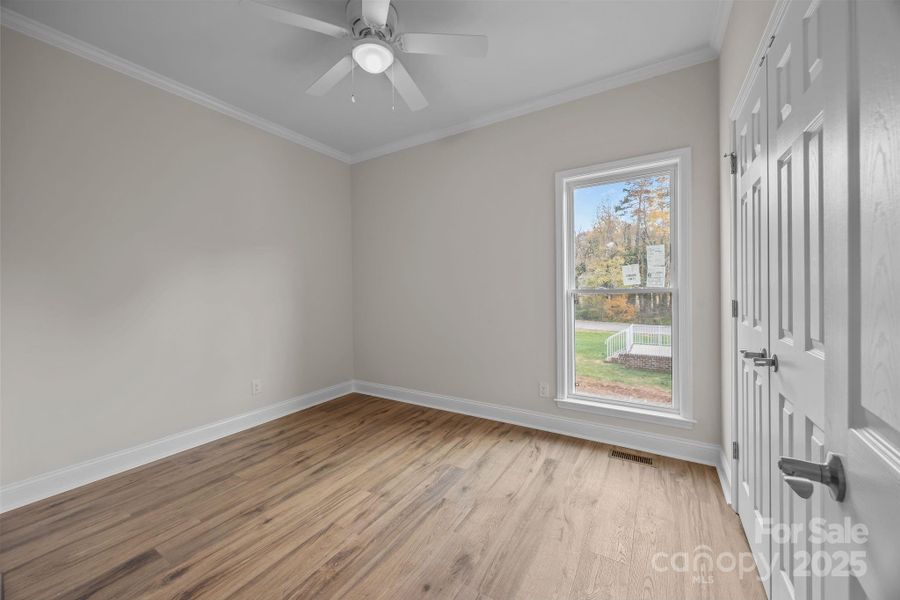 Bedroom with veiling fan