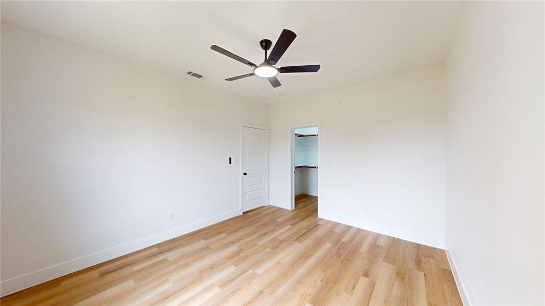 Spacious, unfurnished interior of a new home in , Greenville (Image 21).