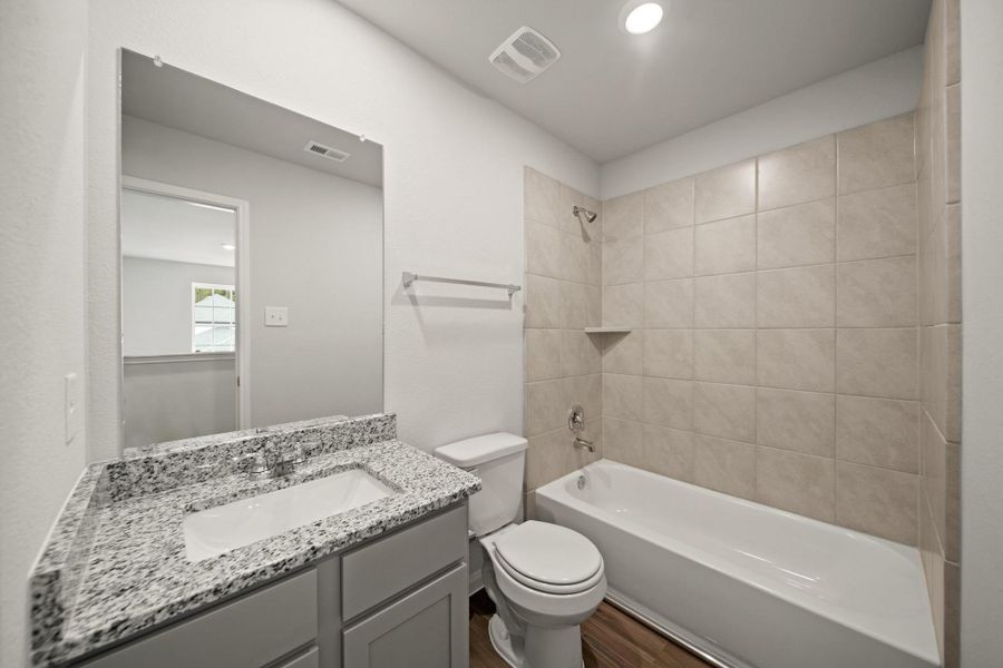 Image 15 of a home in River's Edge. Image 15 of a home in River's Edge.