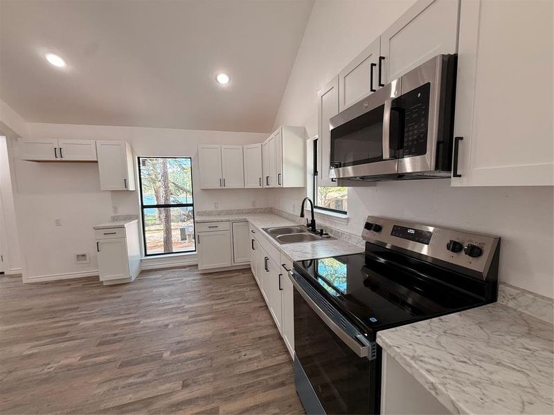 Furnished interior view inside a new home in , Quitman (Image 4).