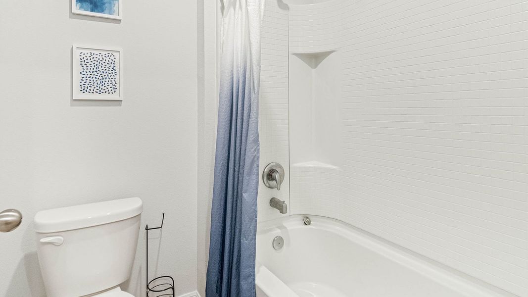 Furnished interior view inside a new home in Fox Branch, Lakeland (Image 33).