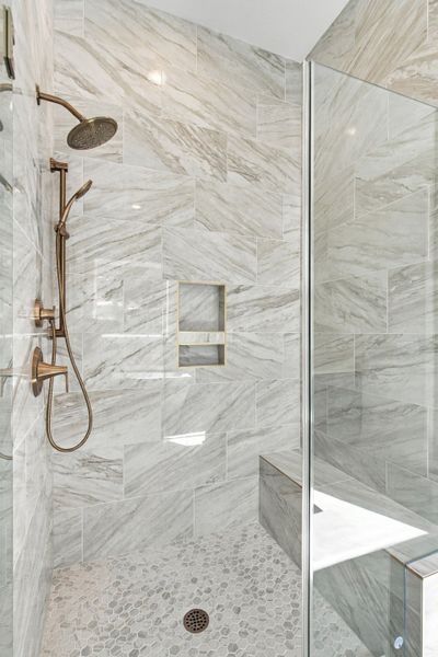 Representative interior finishes for a home built from the The Emerson by RobuckHomes in Stonehenge, Raleigh (Image 160).