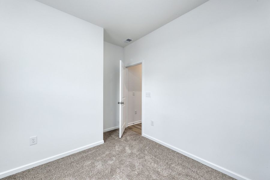Spacious, unfurnished interior of a new home in Jordan Grove, Conway (Image 34).