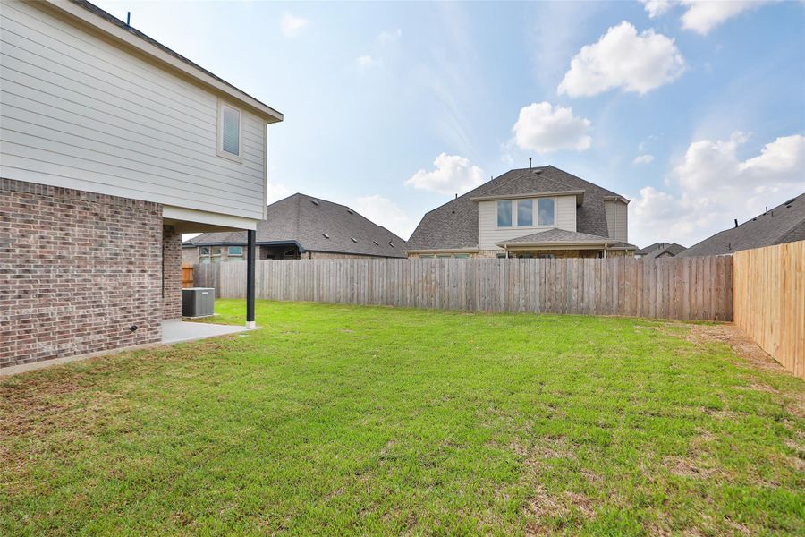 Exterior details and patio area of a home in Park at Eldridge, Sugar Land (Image 25). Exterior details and patio area of a home in Park at Eldridge, Sugar Land (Image 25).