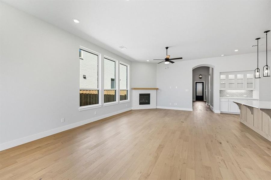 Spacious, unfurnished interior of a new home in Trinity Falls, McKinney (Image 13). Spacious, unfurnished interior of a new home in Trinity Falls, McKinney (Image 13).