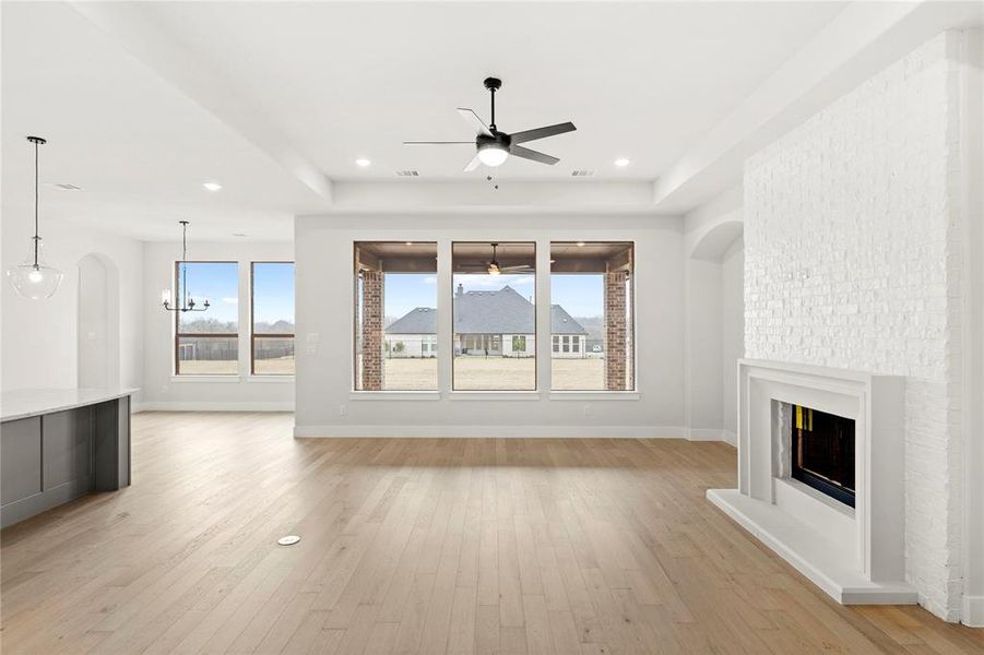 19. 160 Waterview - Family