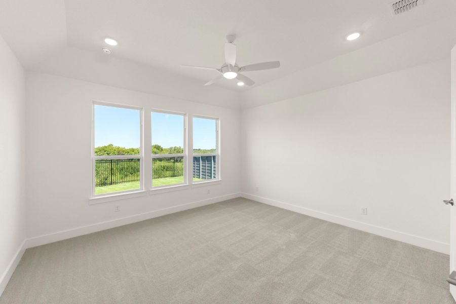 Spacious, unfurnished interior of a new home in Union Park, Little Elm (Image 21).