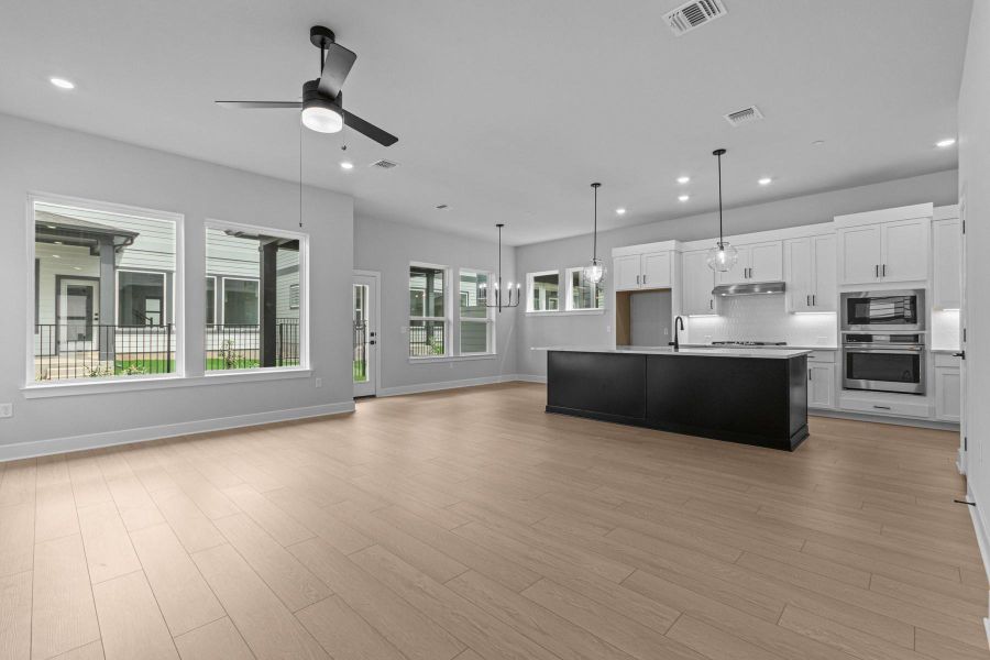 Family Room - Kitchen Family Room - Kitchen