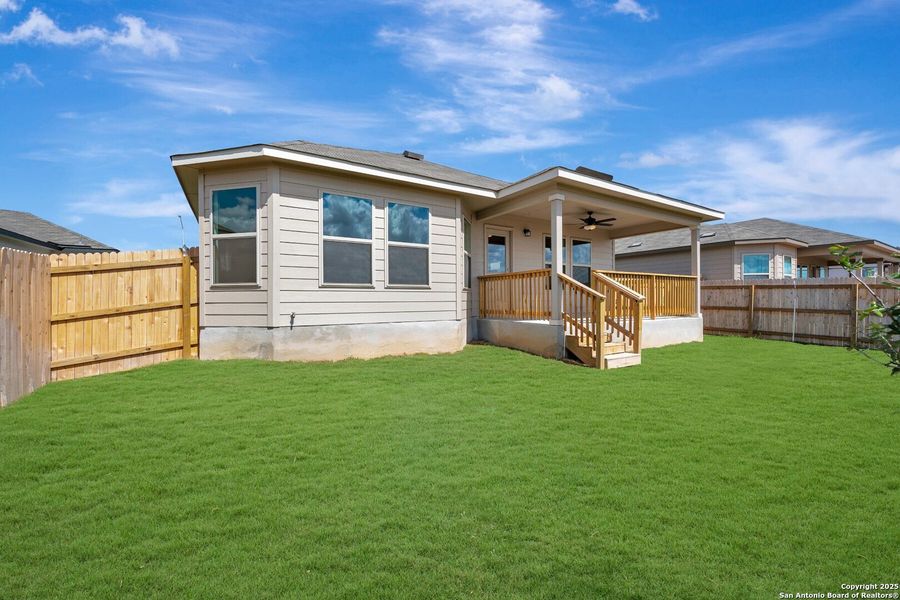 Exterior details and patio area of a home in Greenspoint Heights, Seguin (Image 22).