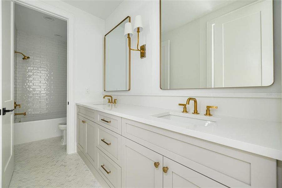 Furnished interior view inside a new home in , St. Petersburg (Image 36).