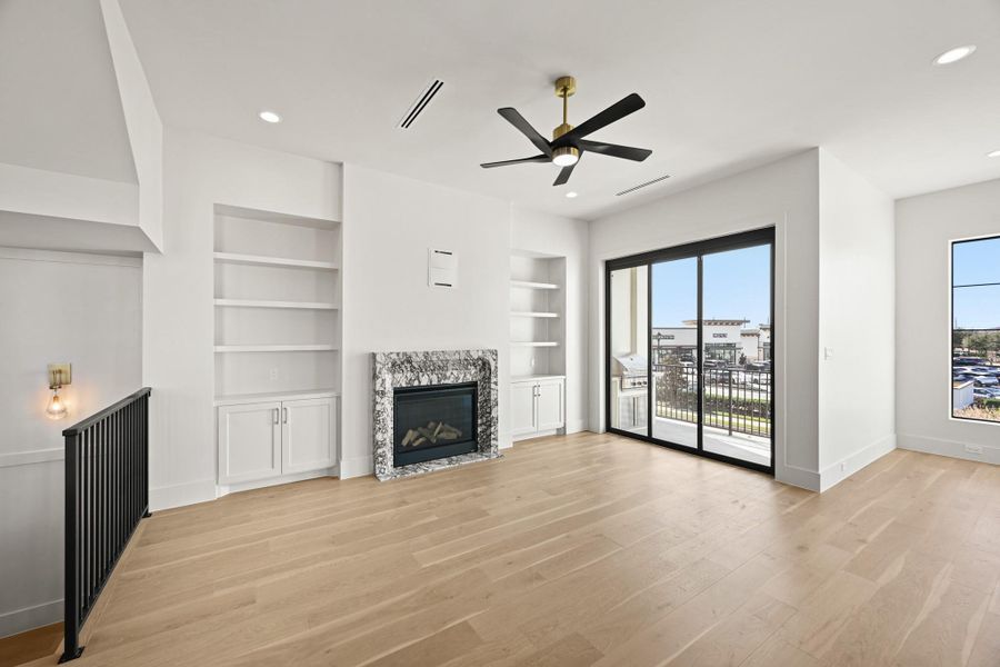 Spacious, unfurnished interior of a new home in , Sugar Land (Image 25). Spacious, unfurnished interior of a new home in , Sugar Land (Image 25).