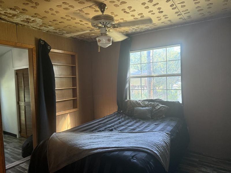 Furnished interior view inside a new home in , Weatherford (Image 4).