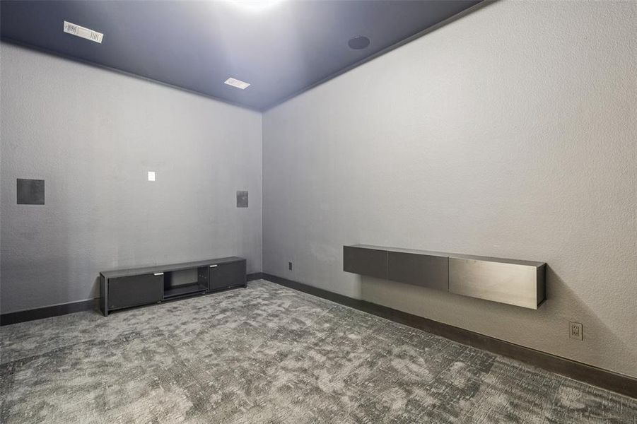 Spacious, unfurnished interior of a new home in , Aubrey (Image 32).