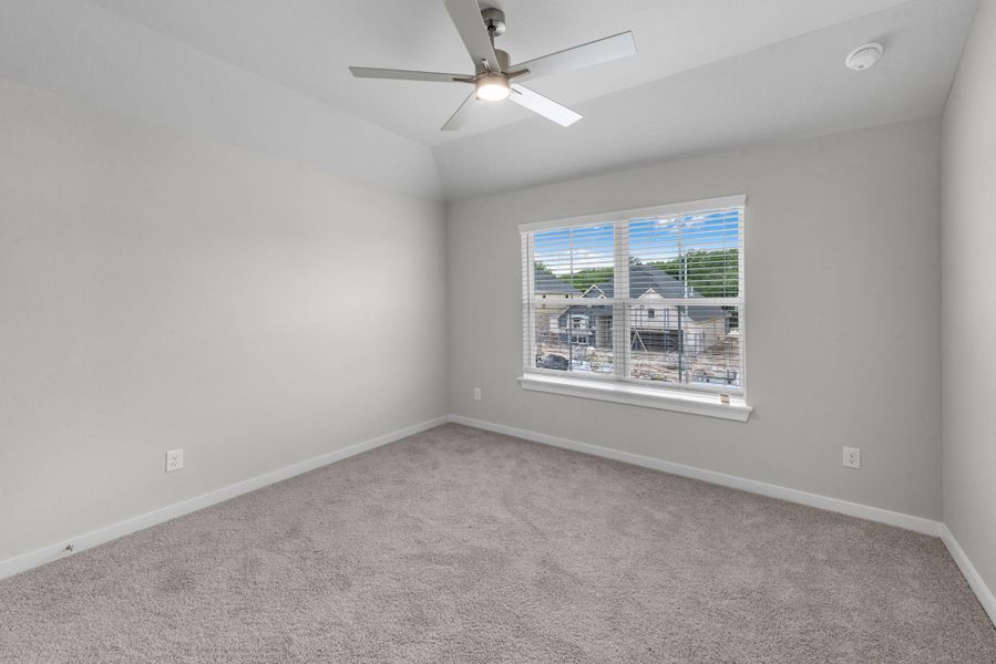 Spacious, unfurnished interior of a new home in Morton Creek Ranch, Katy (Image 24).